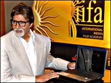 अमिताभ को भाई '3 इडियट्स'