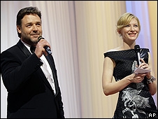 राबिन हुड के साथ कान समारोह शुरू