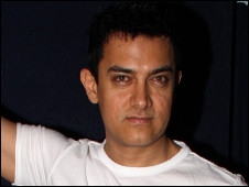 आमिर बने इंडियन ओशन के 'ड्रमर'