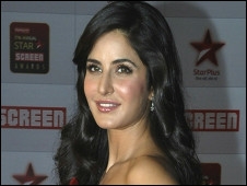 मुझसे कहीं बेहतर डांसर हैं बॉलीवुड में-कटरीना