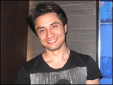 क्या झूमने पर मजबूर करेगा 'झूम' 