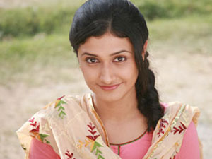 https://www.filmibeat.com/television/news/2013/ragini-khanna-acting-again-badalte-rishton-ki-daastan-108614.html https://www.filmibeat.com/television/news/2013/ragini-khanna-acting-again-badalte-rishton-ki-daastan-108614.html