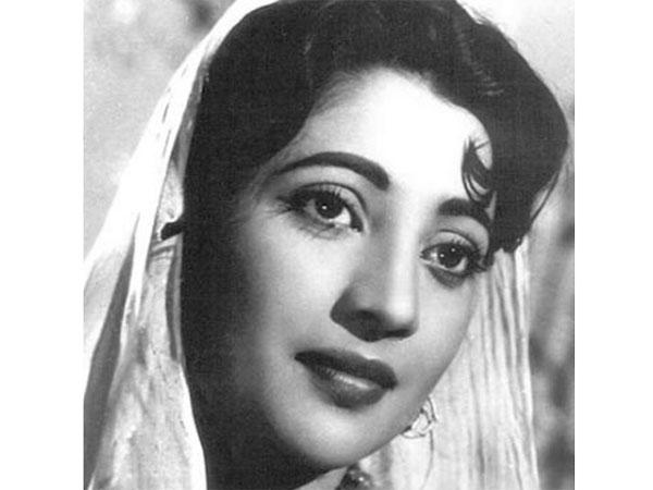 Without Kiss and Intimate Scenes Suchitra sen became Hot said Bengali film industry.She was a power woman who ruled the Bengali film industry and became the undisputed Number 1. Without Kiss and Intimate Scenes Suchitra sen became Hot said Bengali film industry.She was a power woman who ruled the Bengali film industry and became the undisputed Number 1.
