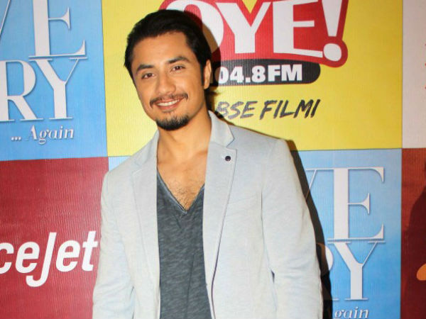 Girls used to come to me to get their portraits made: Ali Zafar Girls used to come to me to get their portraits made: Ali Zafar