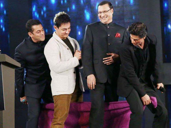 Shahrukh and Salman kissed Rajat Sharma together Shahrukh and Salman kissed Rajat Sharma together