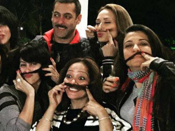 Salman Khan seeks blessings from The Dalai Lama wih Iulia Vantur. 