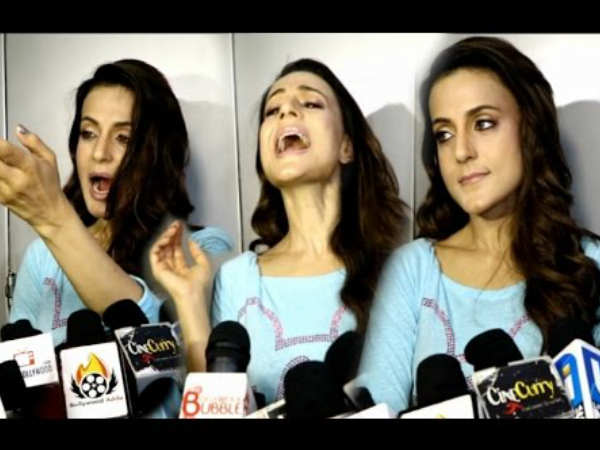 ameesha patel weird statements ameesha patel weird statements