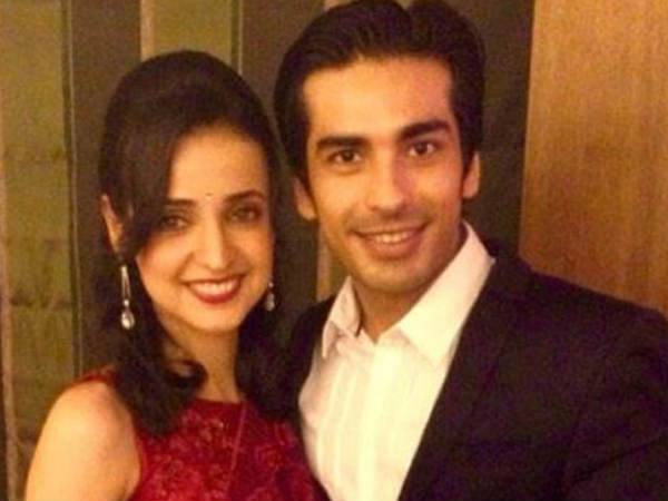 Sanaya-Mohit