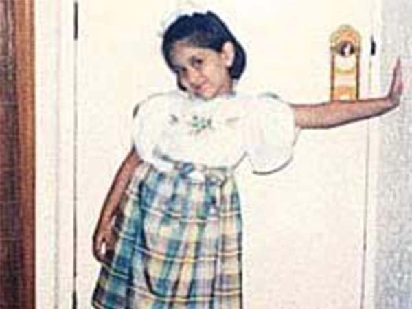 kareena kapoor childhood pics