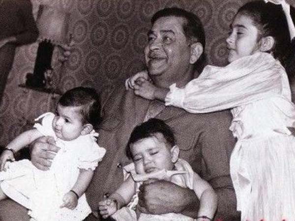 kareena kapoor childhood pics
