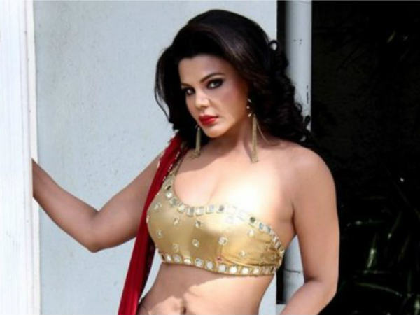Rakhi Sawant and Sunny Leone war