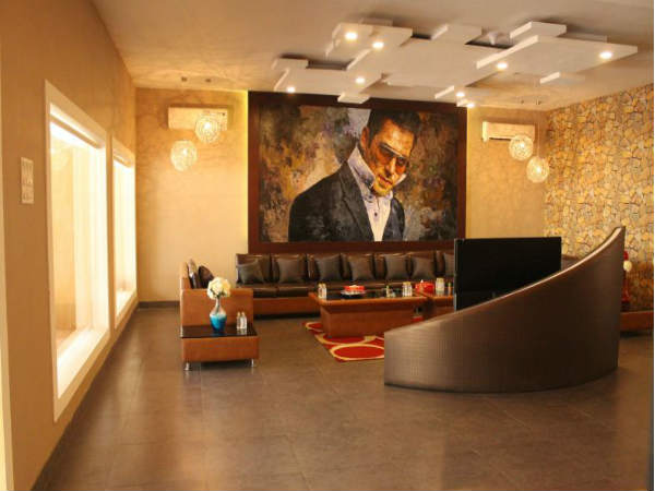 Salman Khan Chalet BB10