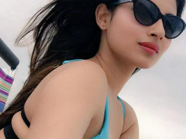 Mouni Roy