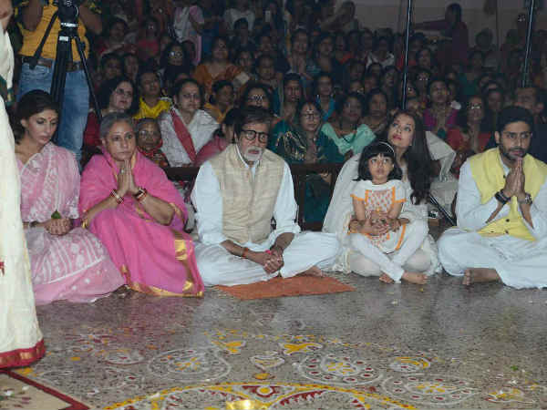 Bachchan Family visits Durga Pooja Pandal