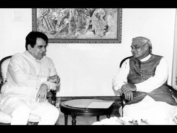 bollywood-stars-pics-with-former-pm-atat-bihari-vajpayee