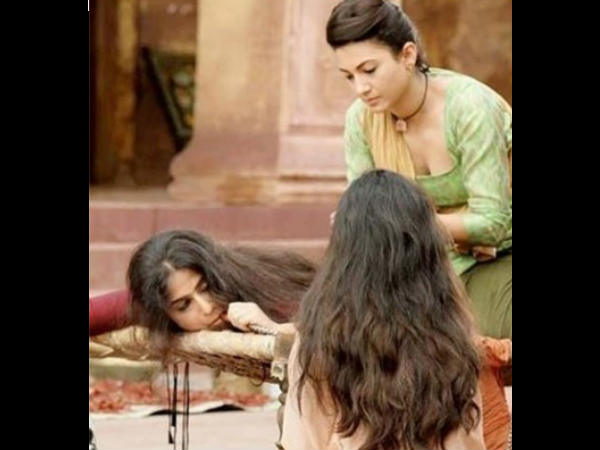 begum-jaan-first-look-vidya-balan-as-the-brothel-head
