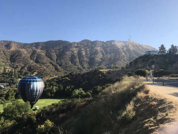 rajinikanth-and-akshay-kumar-starrer-2-0-movie-promotion-started-with-with-100-ft-hot-air-balloon