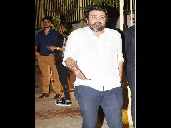 hrithik-roshan-look-alike-harman-baweja-latest-pic-will-definitely-shock-you