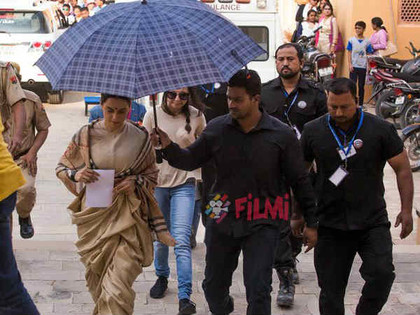 kangana-ranaut-pics-from-the-set-of-manikarnika
