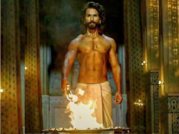 shahid-kapoor-demands-new-trailer-for-padmavati