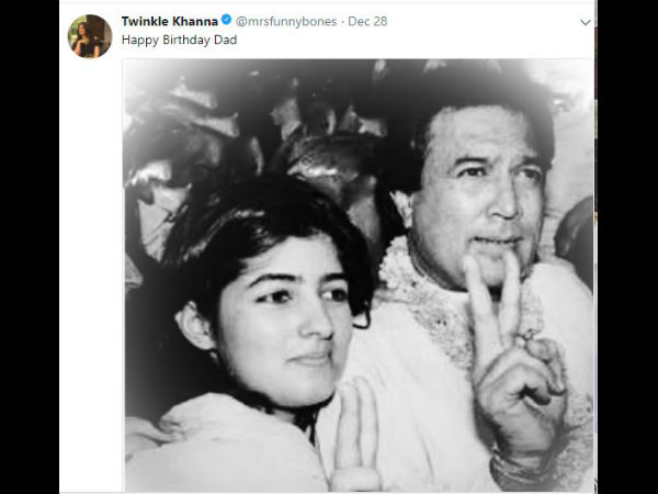 twinkle-khanna-celebrate-birthday-with-family-shares-pic