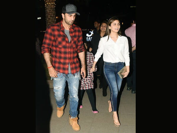 ranbir-kapoor-dinner-date-with-family-and-niece-samaira