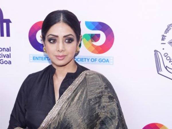 when-salman-khan-presented-tribute-sridevi-launched-mom-teaser