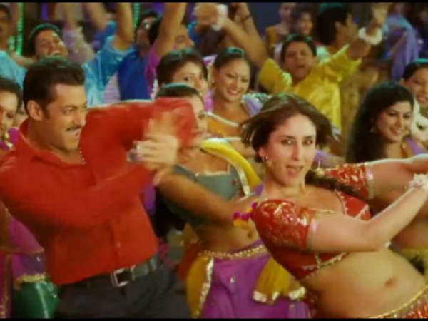 shabana-azmi-slams-kareena-kapoor-dancing-on-fevicol-se-from-dabangg-2 shabana-azmi-slams-kareena-kapoor-dancing-on-fevicol-se-from-dabangg-2