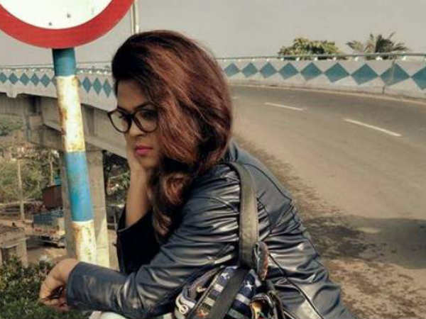bengali-tv-actress-moumita-saha-found-dear-her-room-reports-confirm-suicide-attempt