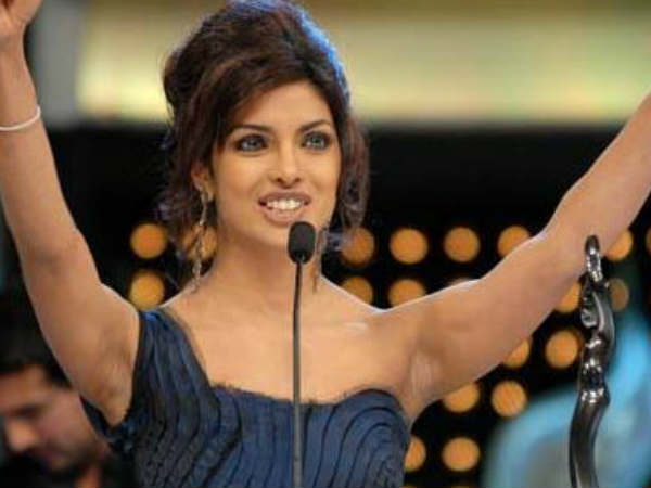 twitter-celebrates-16-years-priyanka-chopra-with-an-adorable-thread