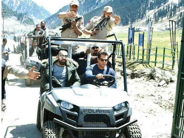 salman-khan-reaches-kashmir-race-3-meets-cm-mehbooba-mufti salman-khan-reaches-kashmir-race-3-meets-cm-mehbooba-mufti