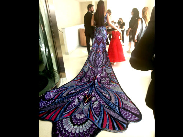 aishwarya-rai-bachchan-slays-at-cannes-film-festival-2018-red-carpet aishwarya-rai-bachchan-slays-at-cannes-film-festival-2018-red-carpet