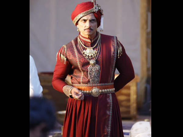 swati-semwal-quits-manikarnika-after-sonu-sood-krrish-dissociate-from-the-film