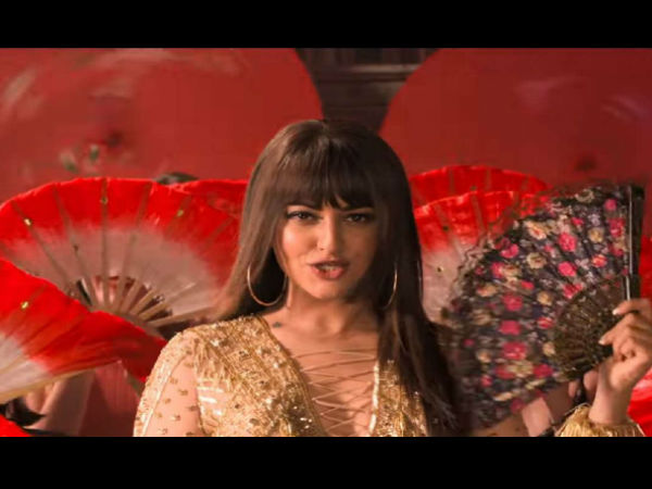 sonakshi sinha, ajay devgan, helen, total dhamaal, सोनाक्षी सिन्हा, अजय देवगन, टोटल धमाल, हेलेन