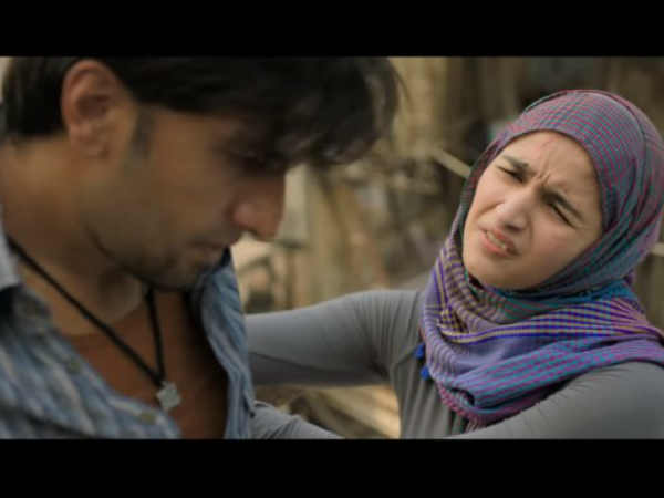 gully-boy-movie-review-and-rating-ranveer-singh-alia-bhatt