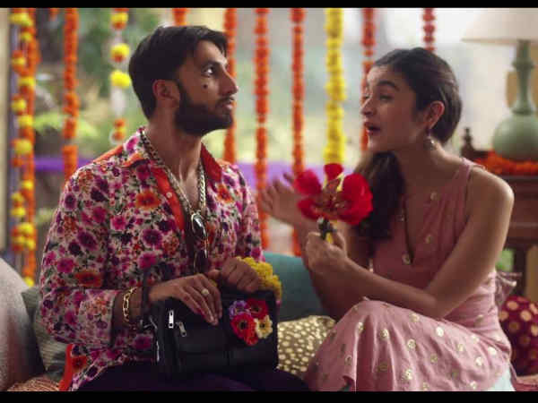 ranbir-kapoor-deepika-padukone-leaked-pictures-go-viral-shoot-for-coffee-ad