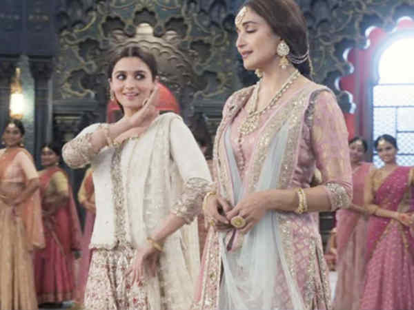 kalank-movie-review-abhishek-varman-dharma-productions