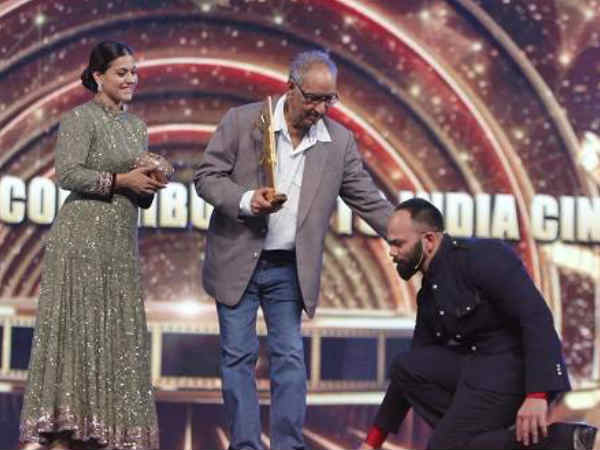 ajay-devgn-s-dad-veeru-devgn-s-prayer-meet-salman-khan-karisma-kapoor-amitabh-bachchan-attend