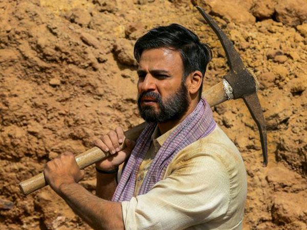 pm-narendra-modi-movie-review-pm-narendra-modi-film-plot-story-rating