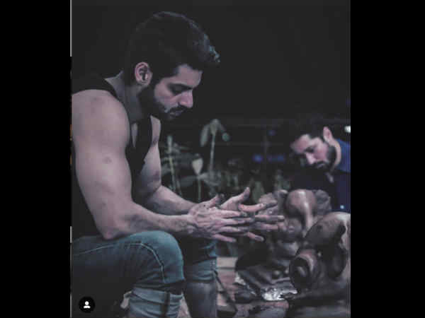 karan-wahi-sculpts-his-own-eco-friendly-ganpati-for-ganesh-chaturthi-2019