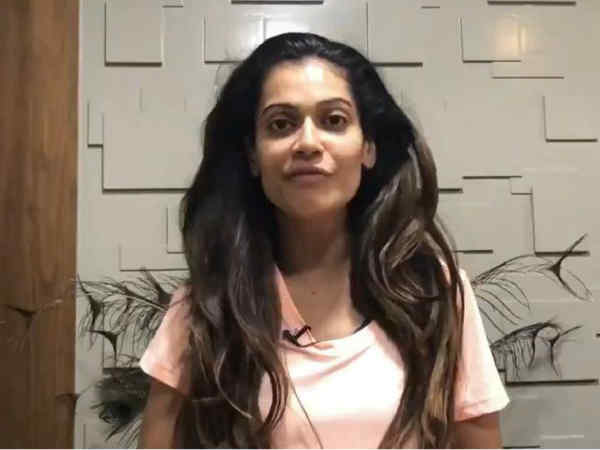 payal-rohatgi-arrested-for-making-objectionable-video-on-nehru-s-wife-shahi-tharoor-trolls-her