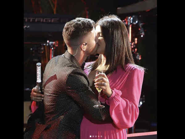 priyanka-chopra-pulls-a-risky-gown-for-new-years-jonas-brother-concert