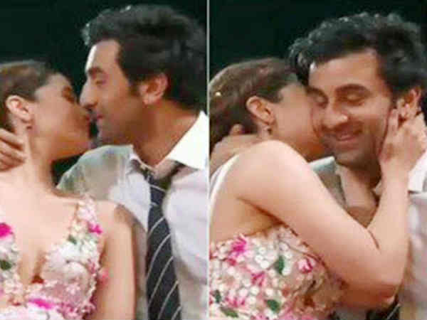 filmmakers-not-ready-to-shoot-without-kissing-scenes-in-their-films filmmakers-not-ready-to-shoot-without-kissing-scenes-in-their-films