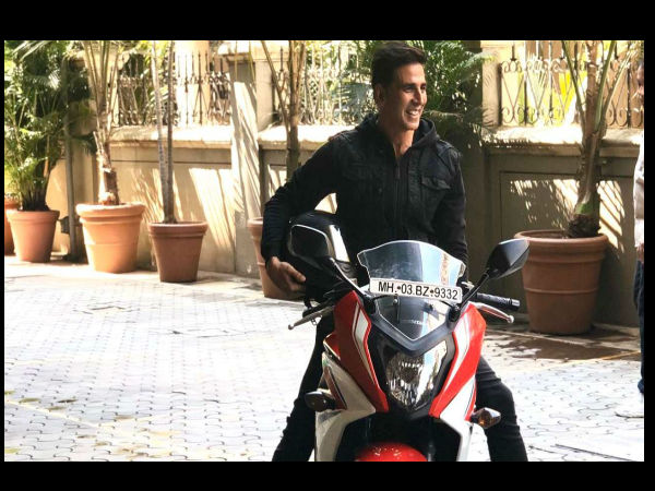 Akshay Kumar, Akshay Kumar,