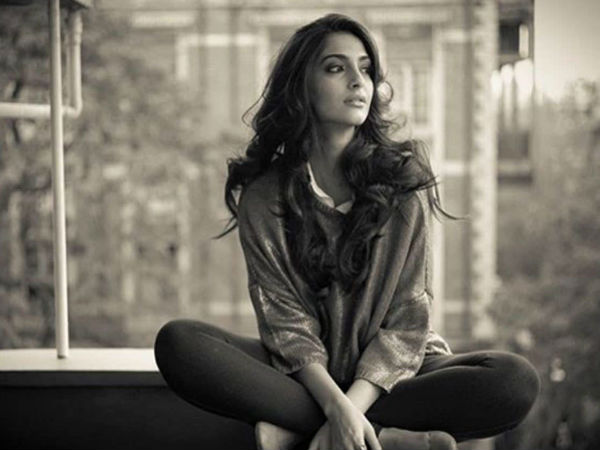 सोनम कपूर