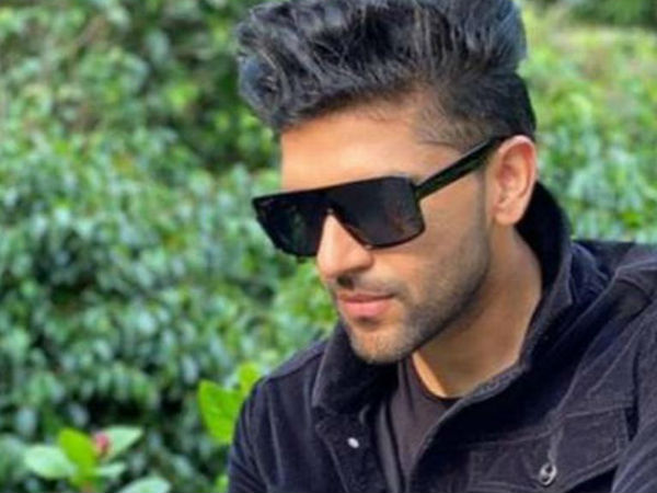 क्या संजना संघी के साथ नया गाना आने वाला है? क्या संजना संघी के साथ नया गाना आने वाला है?