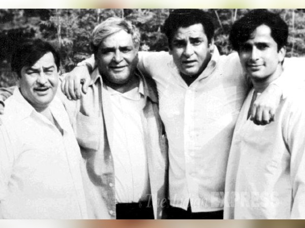 पहली पीढ़ी- पृथ्वीराज कपूर