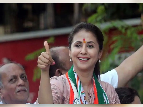  राजनीति में भी अजमा चुकीं हाथ