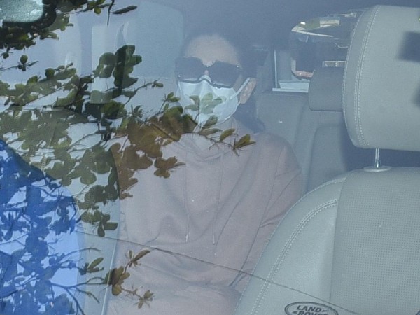 kareena-saif-welcome-baby-boy-taimur-ali-khan-spotted-visiting-his-new-born-brother