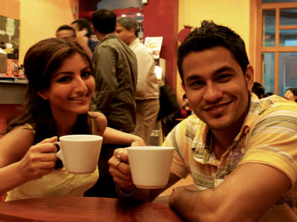 शायद मेरी शादी का ख्याल...